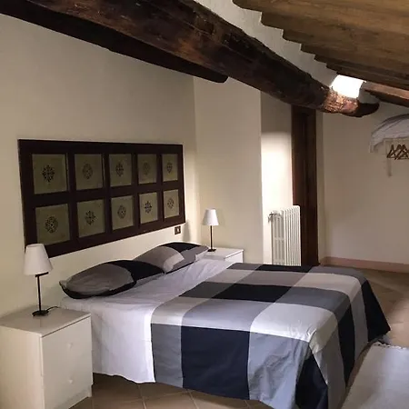 Locanda Petrella Bed & Breakfast Cortona