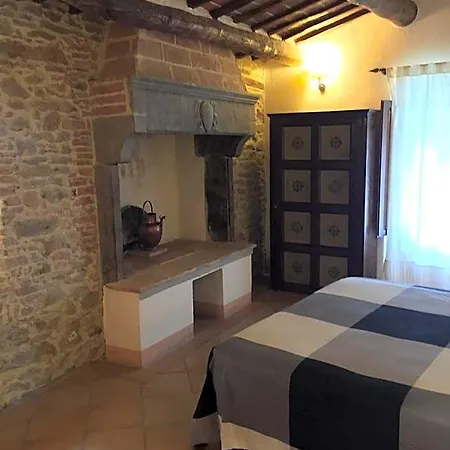 Locanda Petrella Bed & Breakfast Cortona