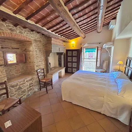 Petrella 3*